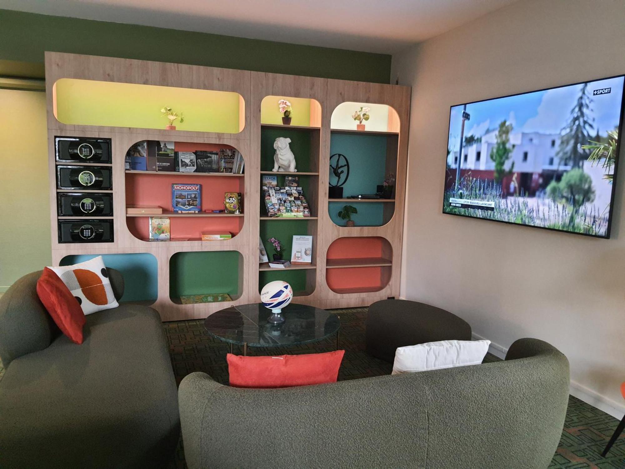 Ibis Styles Lisieux Normandie Exterior foto