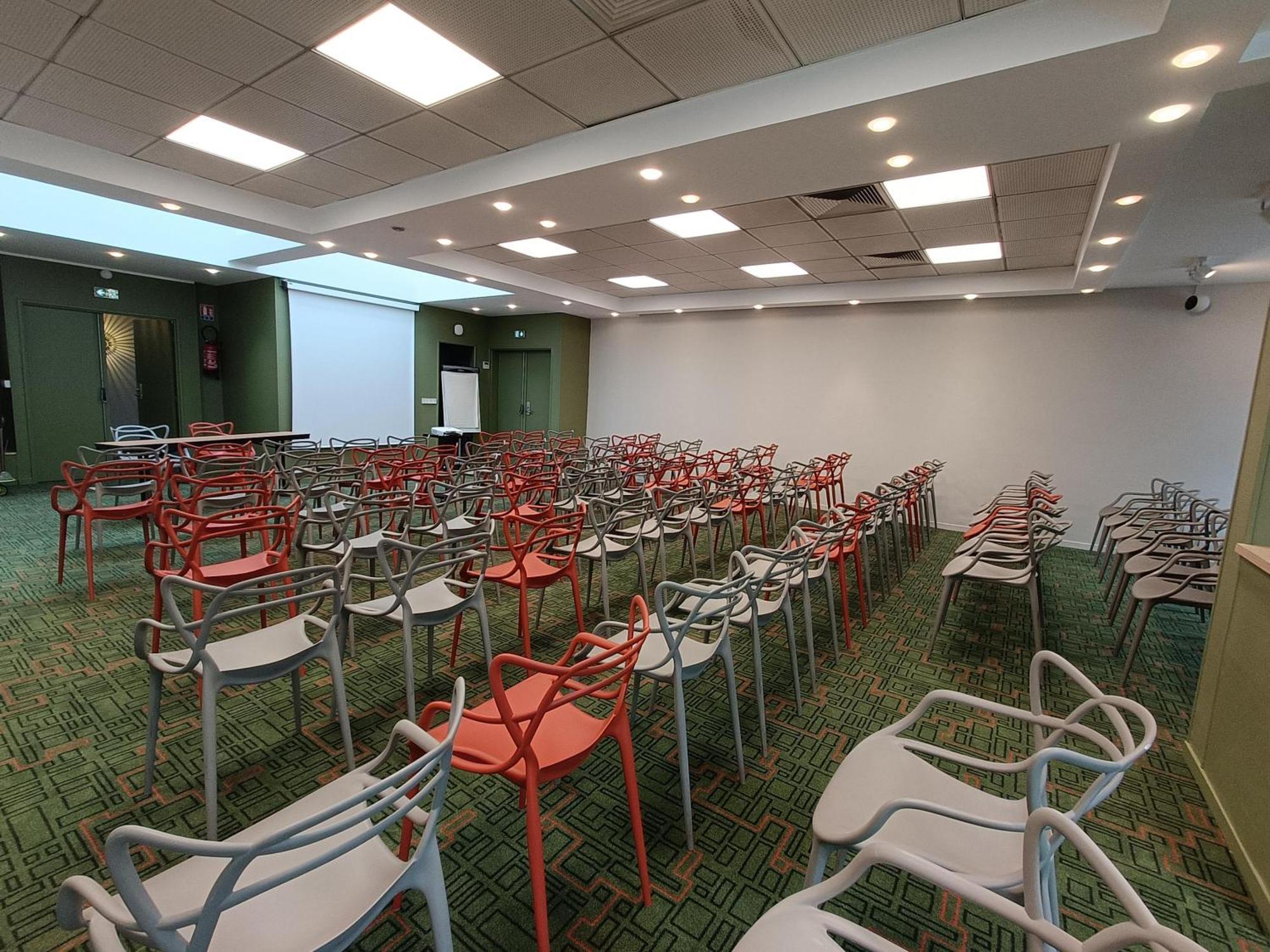 Ibis Styles Lisieux Normandie Exterior foto