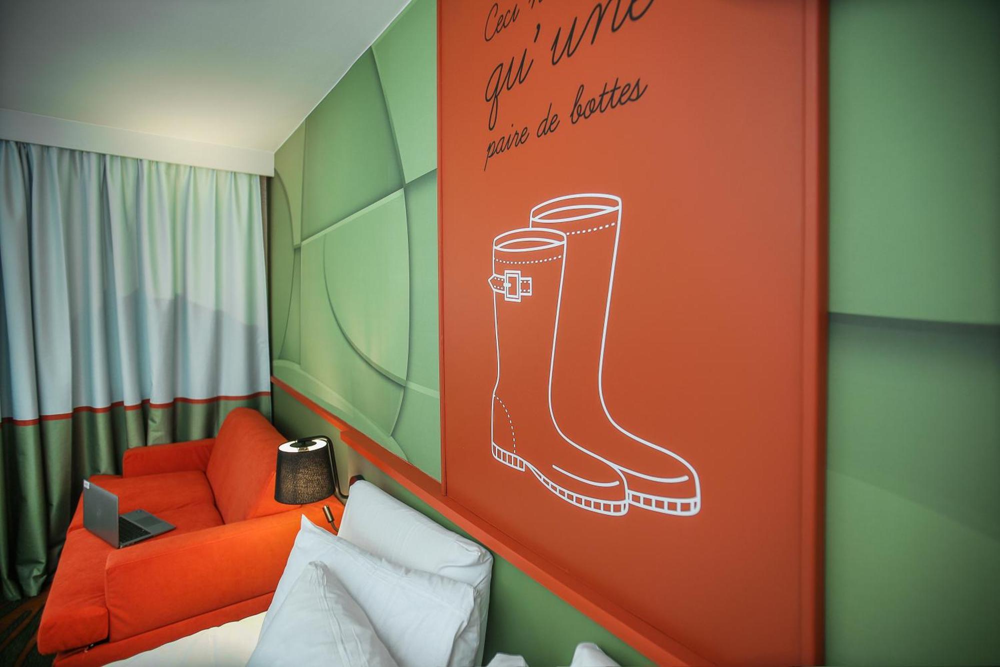 Ibis Styles Lisieux Normandie Exterior foto