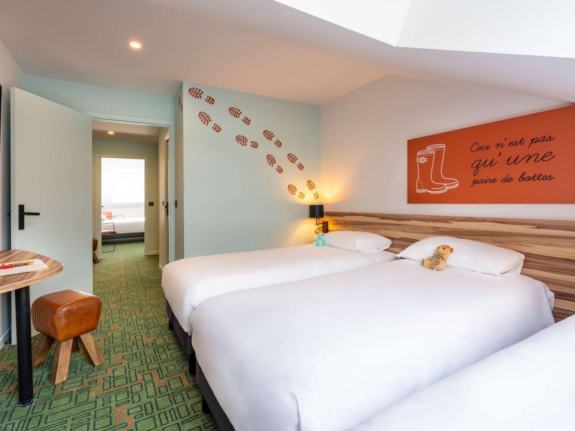 Ibis Styles Lisieux Normandie Exterior foto